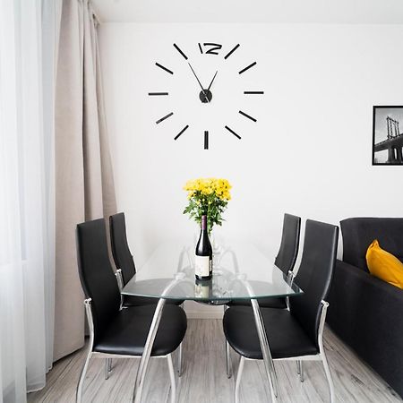 New Apart Near Sky Tower - Gwiazdzista Daire Wroclaw Dış mekan fotoğraf